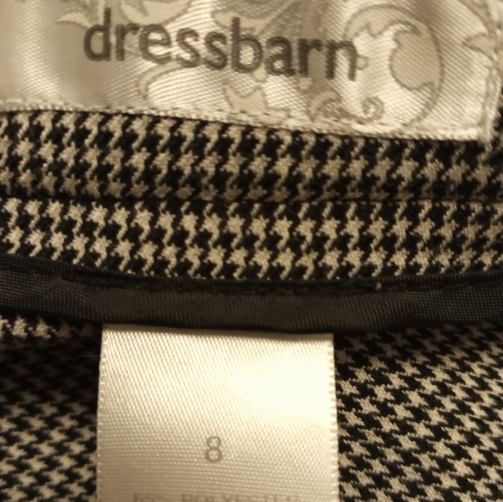 DRESSBARN - Picture 4 of 4